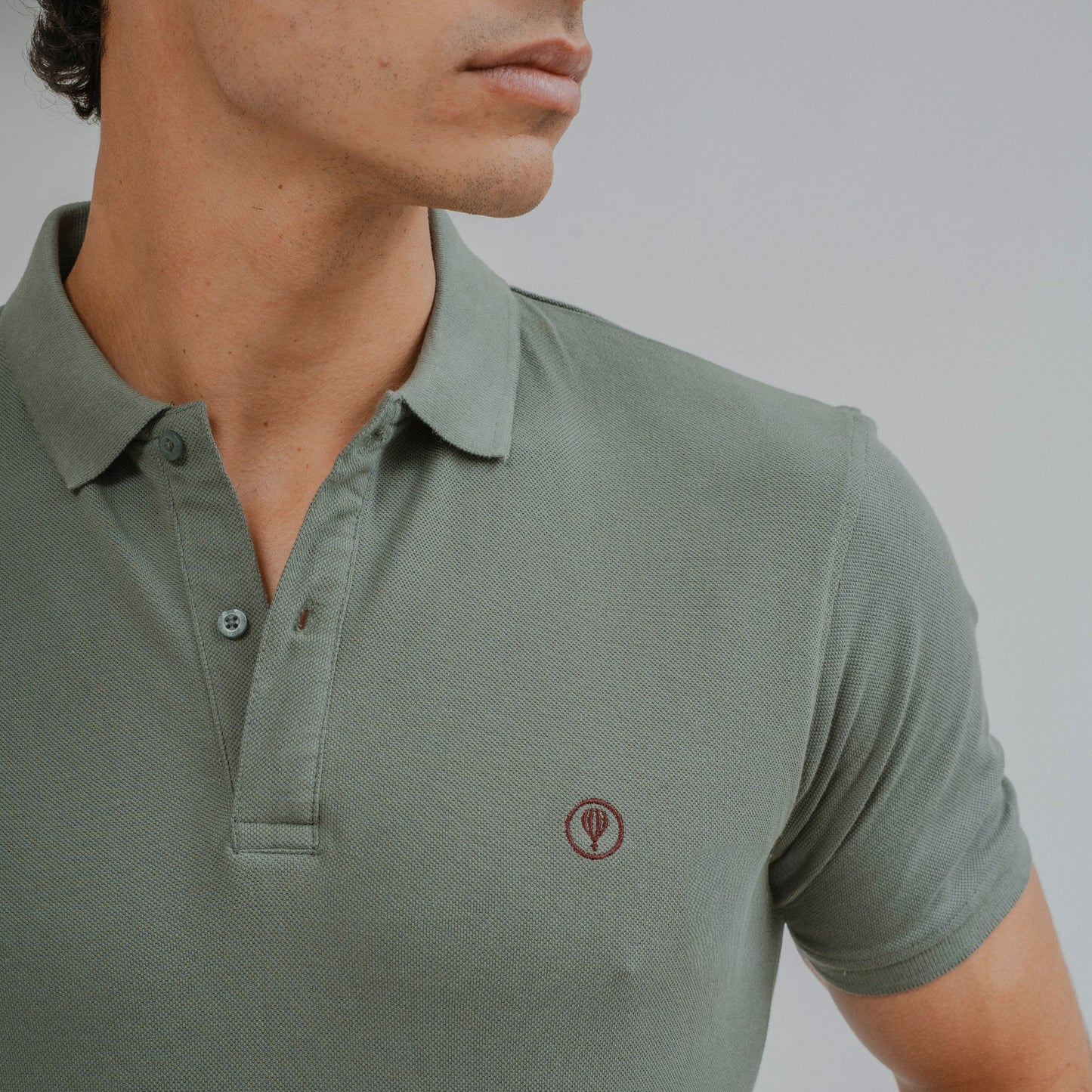 Polo básico verde 100% algodón para hombre