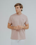 Camiseta rosa nude para hombre con estampado trasero Transfusion Edition