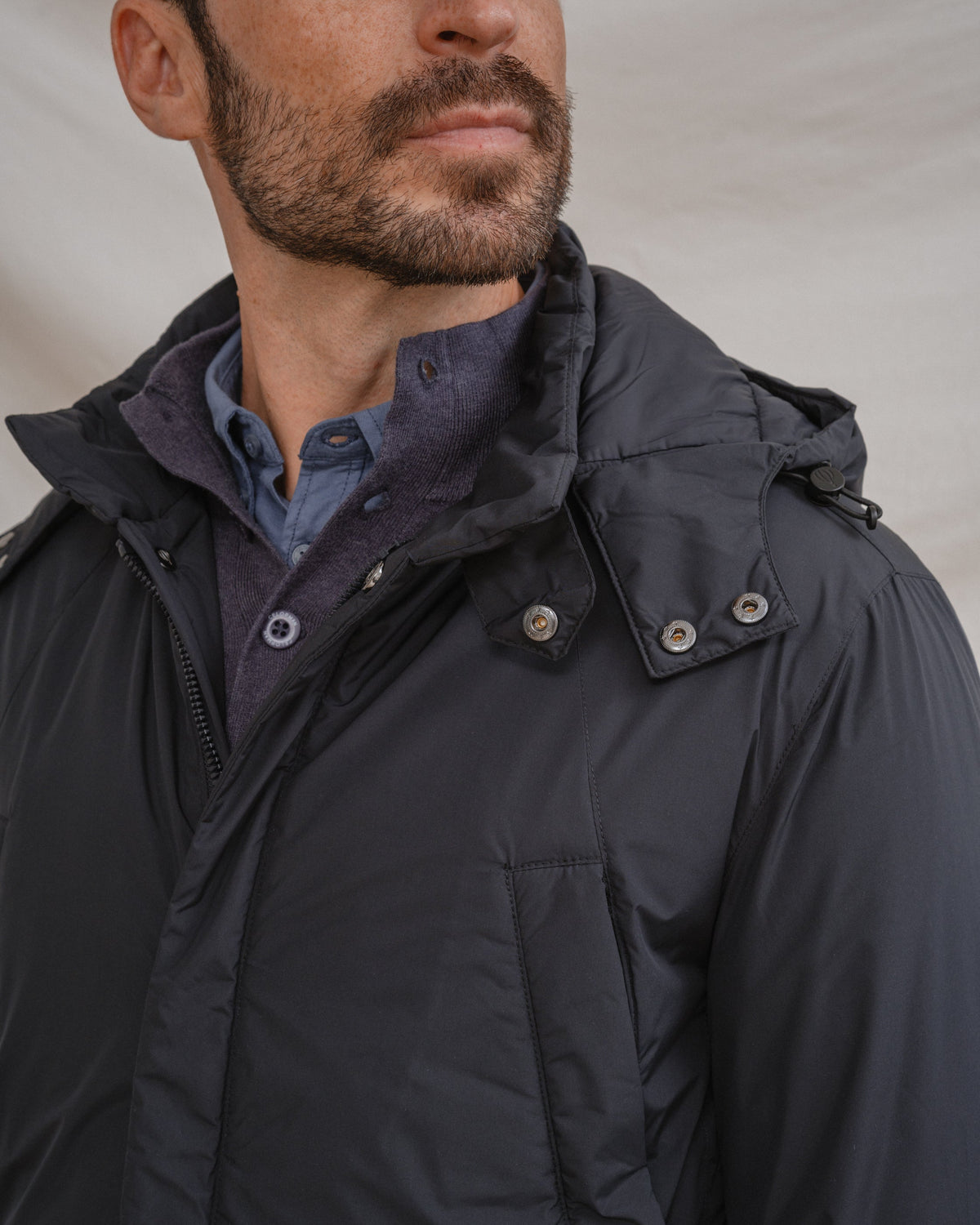 Parka Azul con Capucha y Cintura Ajustable para Hombre