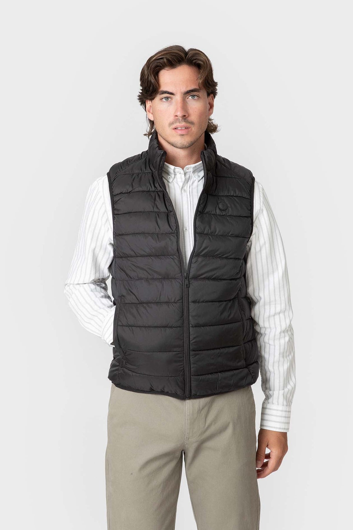 Chaleco Acolchado Negro para Hombre con Cuello Alto