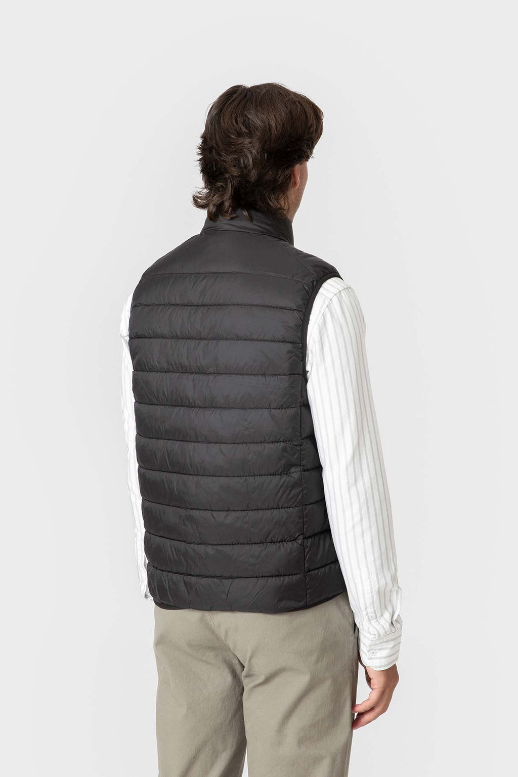 Chaleco Acolchado Negro para Hombre con Cuello Alto