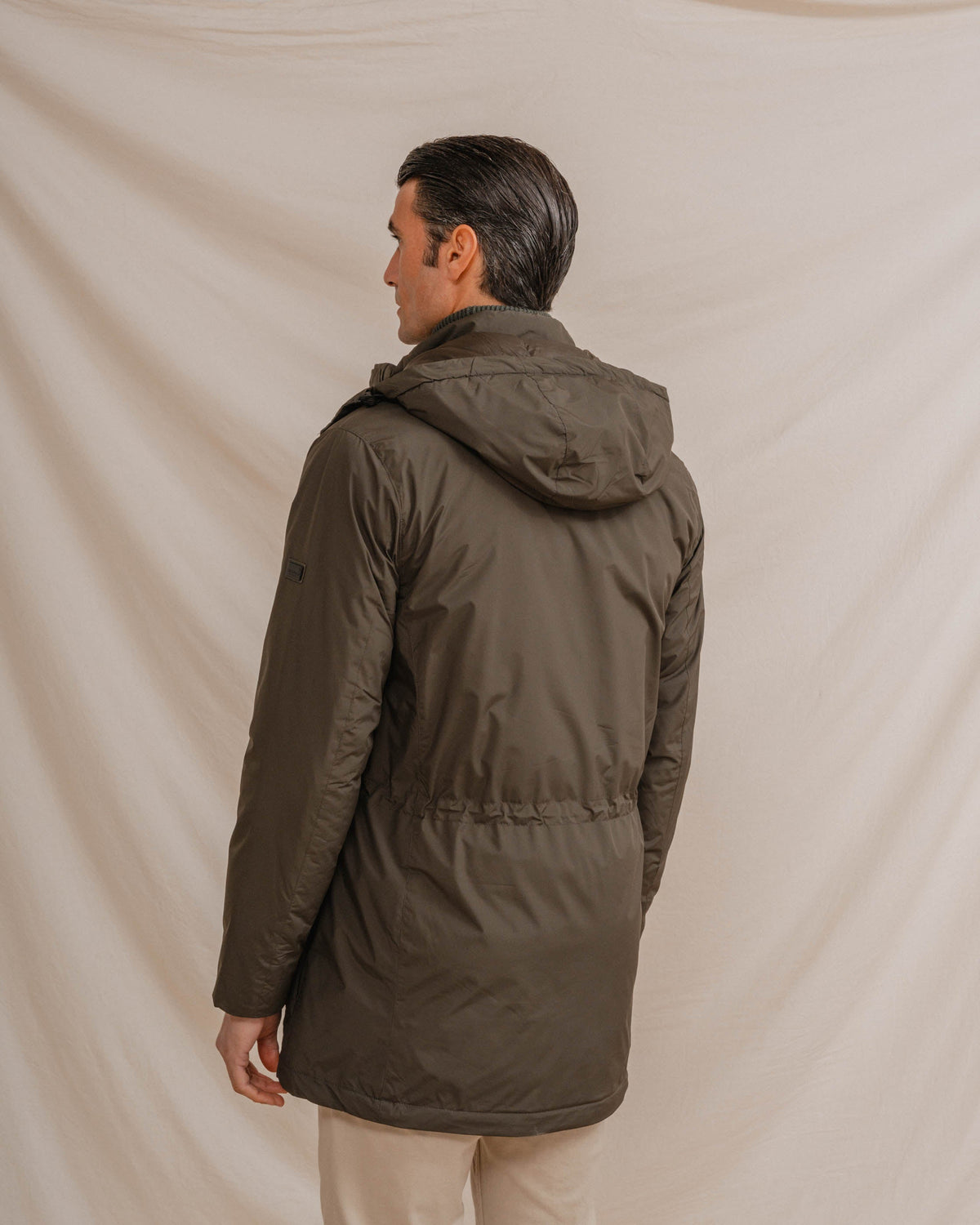 Parka Verde con Capucha Desmontable para Hombre