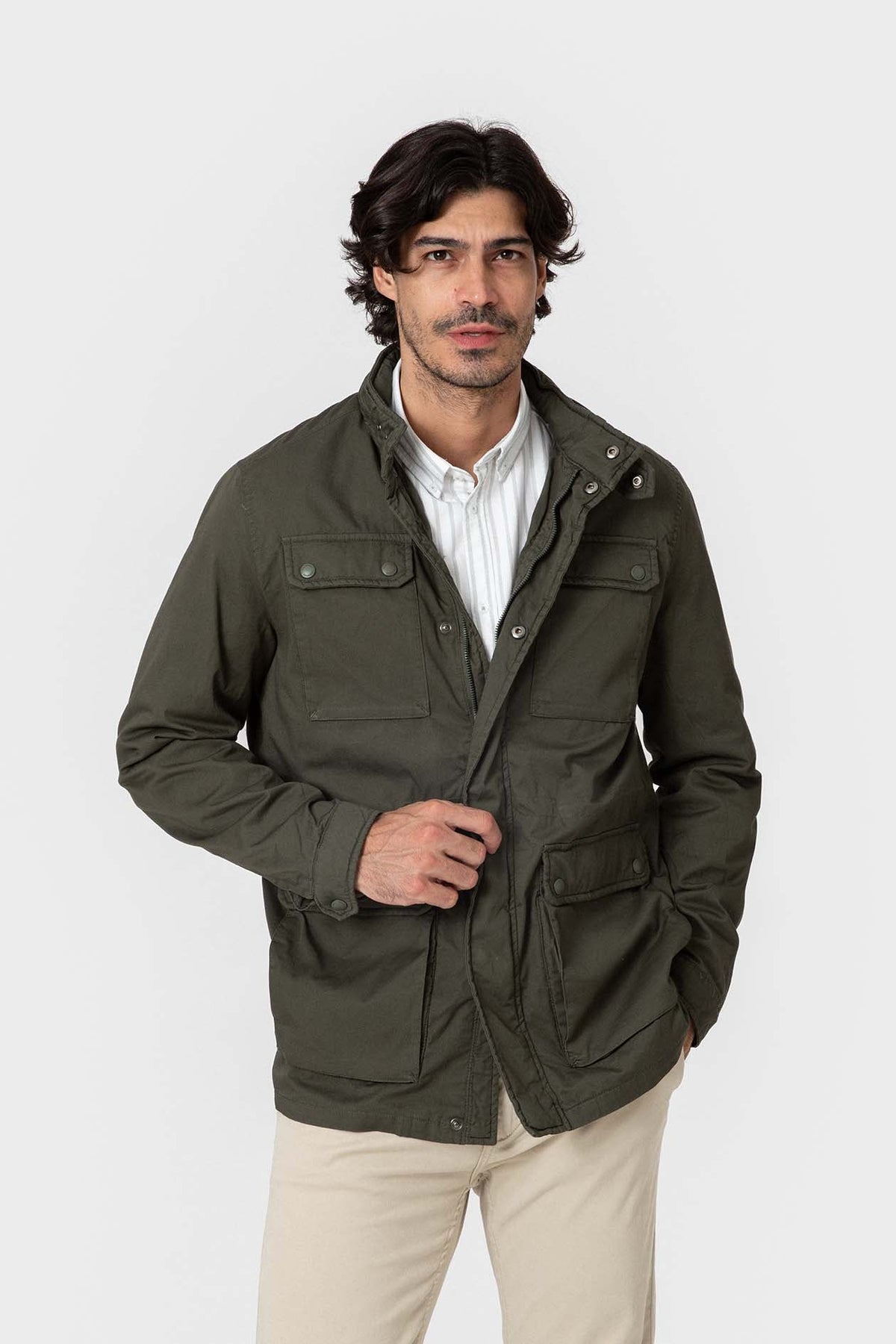 Chaqueta sahariana de algodón con bolsillos para hombre