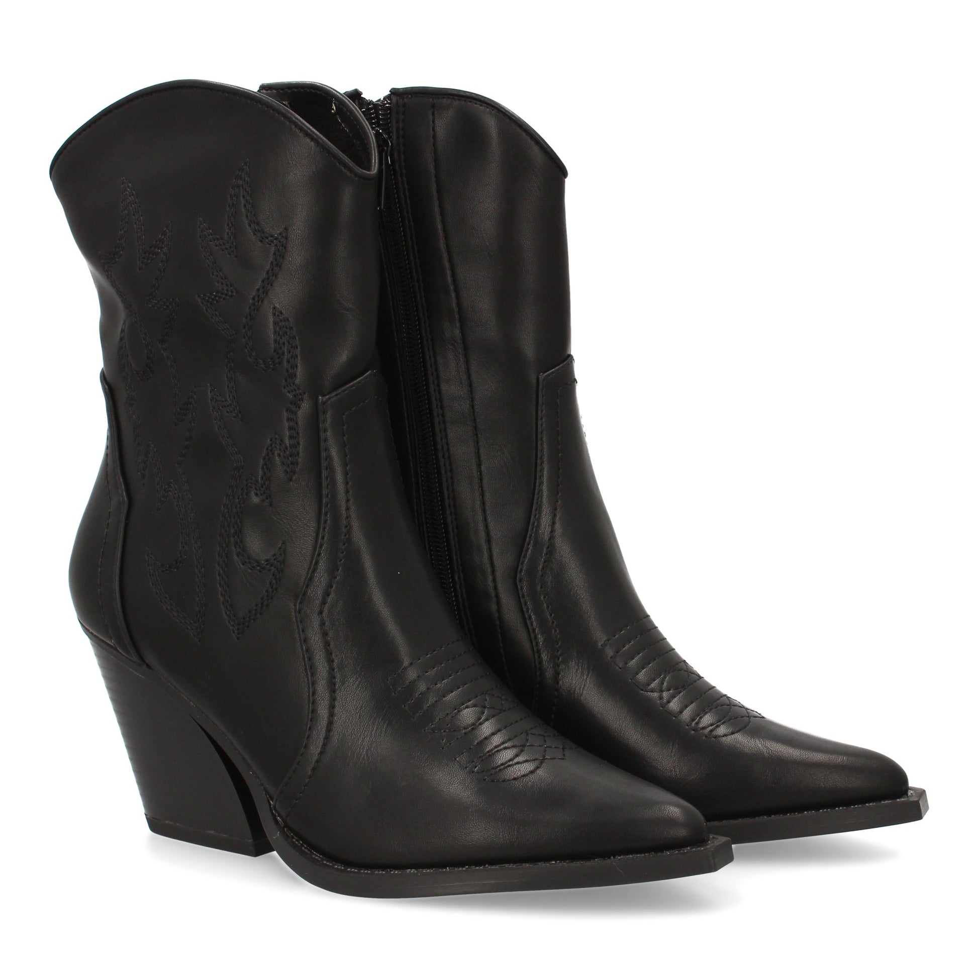 Botín campero negro de mujer con bordados, tacón cómodo y cierre de cremallera, ideal otoño invierno.