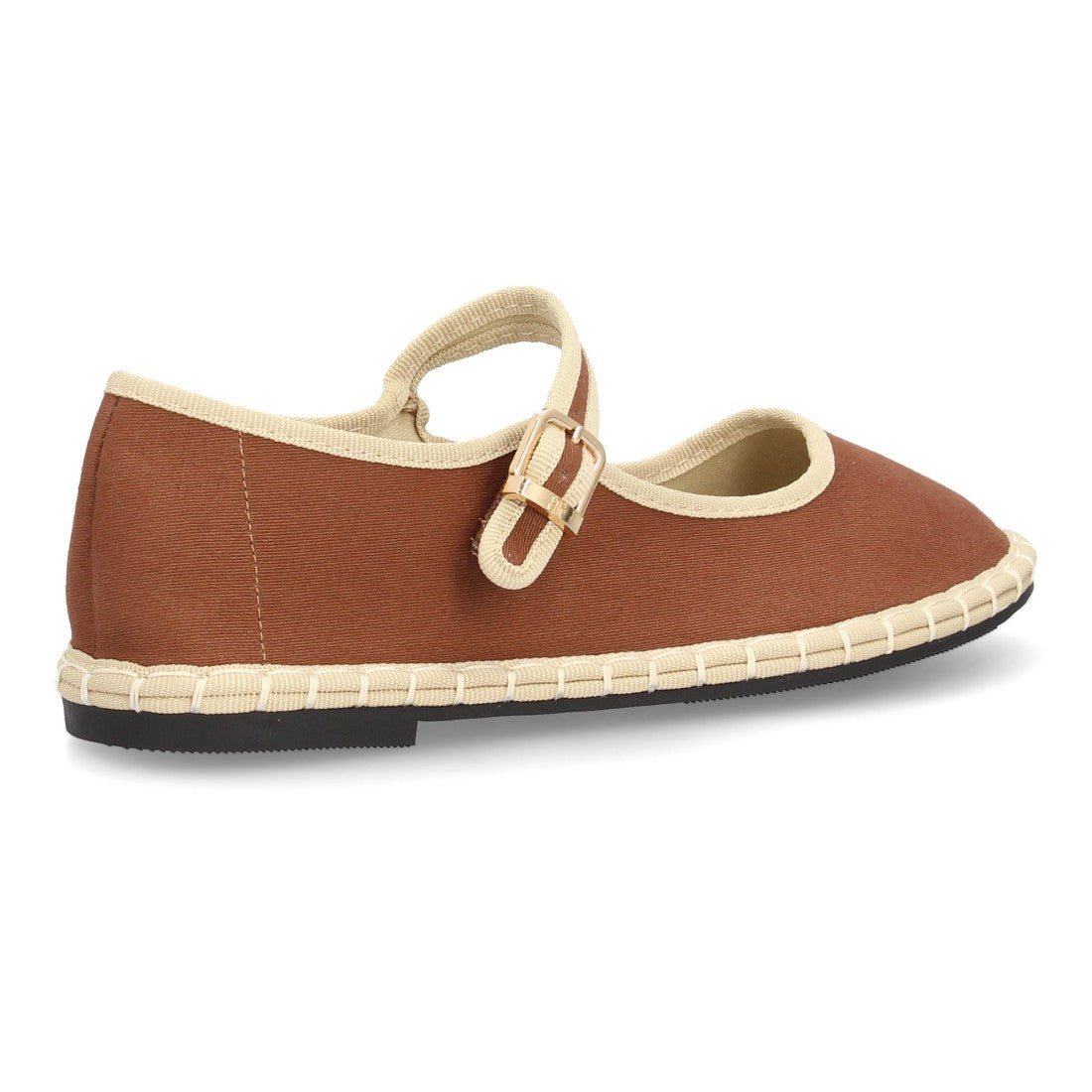 Zapato plano tipo bailarina color café con suela flexible