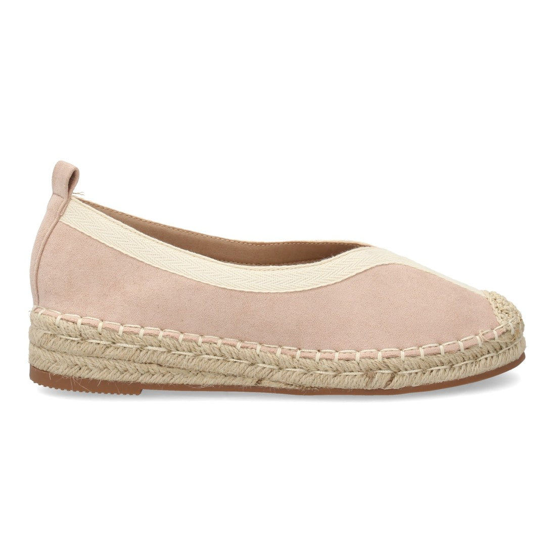 Alpargata plana rosa con punta cerrada y suela de yute tradicional.