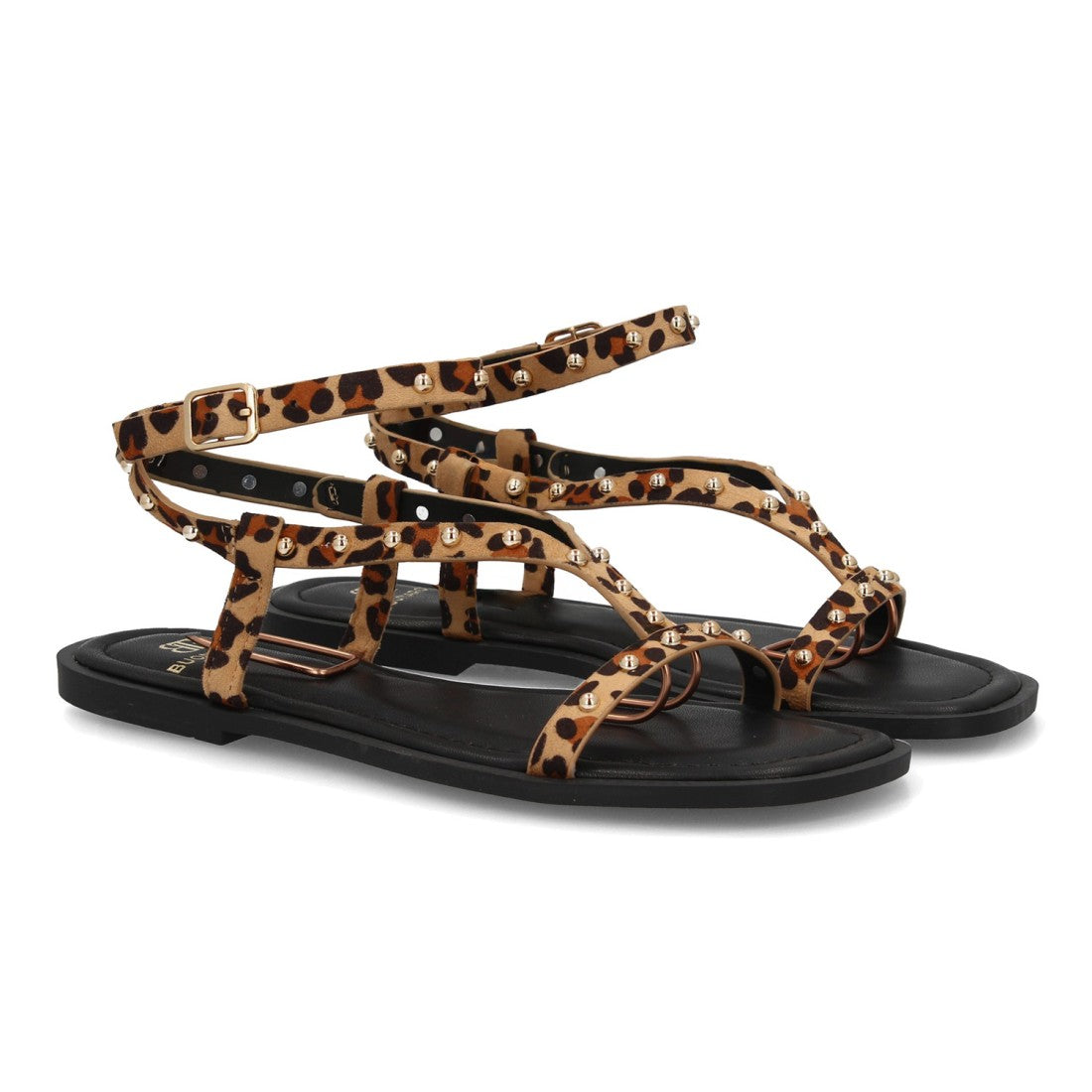 Sandalia plana estampado leopardo con tachuelas metálicas