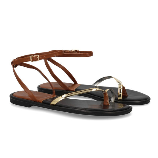 Sandalia plana camel tiras finas minimalista mujer