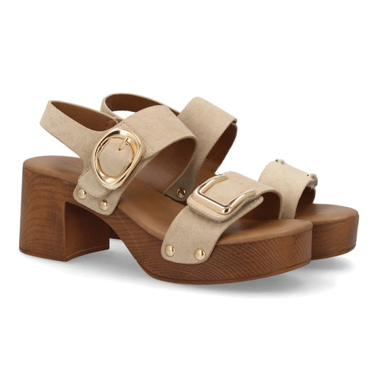 Sandalia plataforma madera beige tachuelas