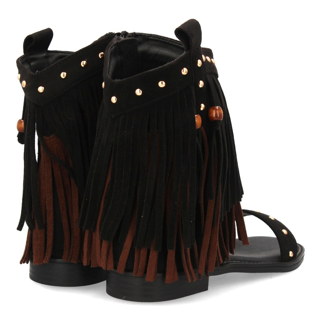 Sandalia negra boho flecos y tachuelas
