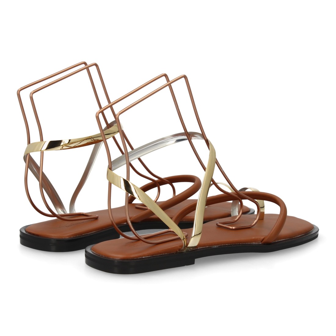 Sandalia plana camel tiras modernas mujer