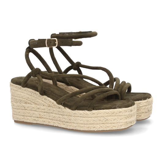 Sandalia cuña mujer verde con plataforma de yute y hebilla.