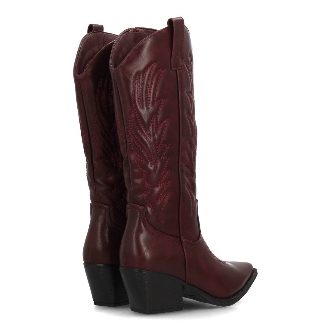 Bota alta cowboy burdeos con bordados ornamentales y tacón campero