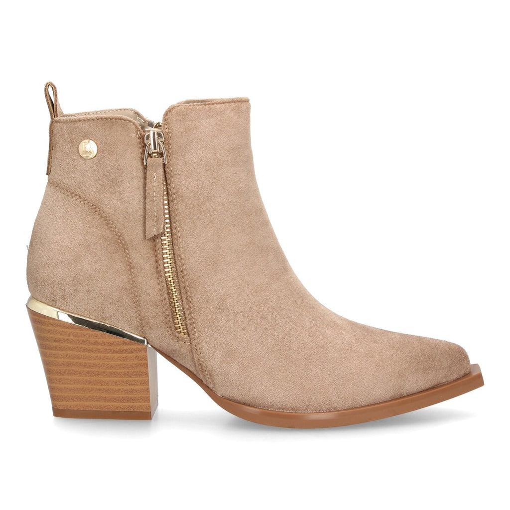 Botín beige para mujer efecto ante con doble cremallera lateral y tacón ancho