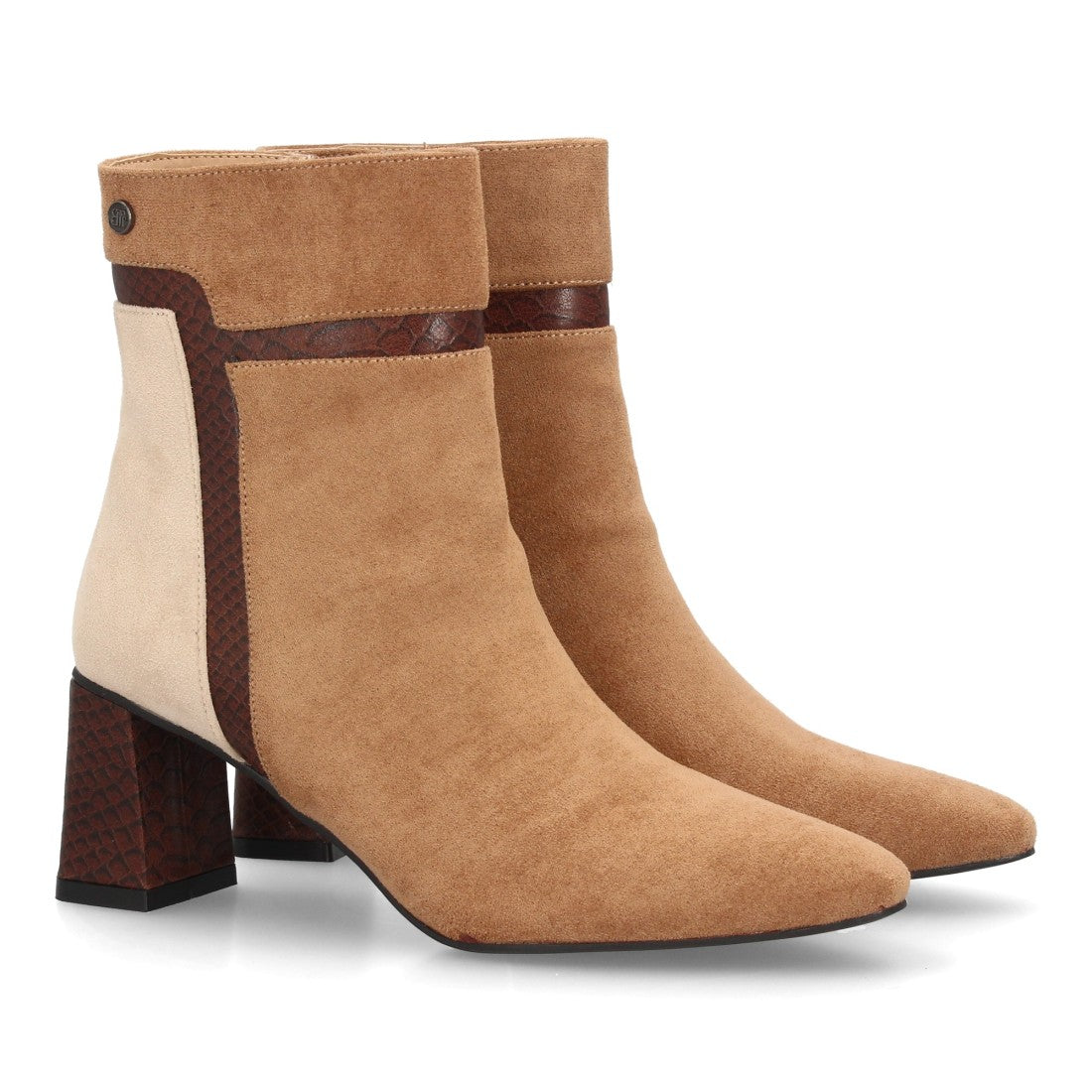 Botines camel de mujer multitextura en efecto ante con punta fina y tacón grueso