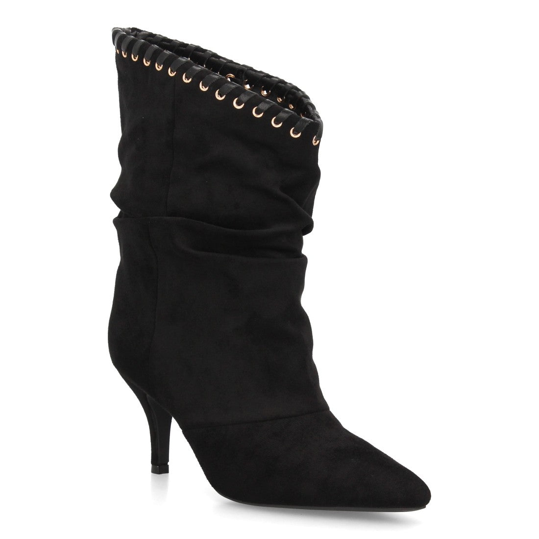 Botas elegantes negras de caña fruncida asimétrica con detalle de ojales y tacón fino