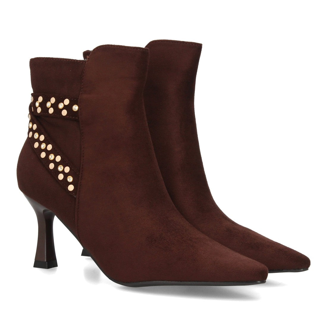 Botines elegantes marrón de mujer con punta fina y tiras decorativas de tachuelas