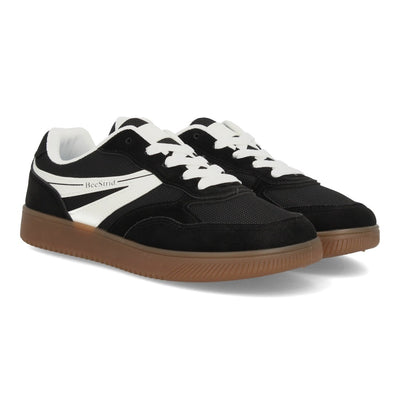 Zapatillas deportivas barefoot negras con estructura ligera y ajuste de cordones
