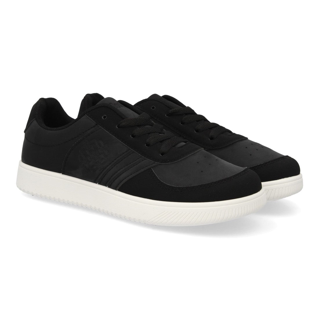 Zapatillas urbanas barefoot negras con combinación de texturas y cierre de cordones