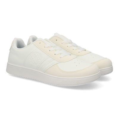 Zapatillas barefoot urbanas blancas de líneas limpias con suela plana y flexible