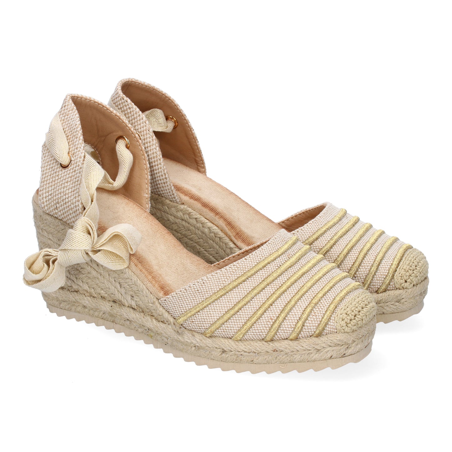 Sandalia de cuña de yute dorada, cómoda, elegante, cintas y detalles en la pala, primavera verano.