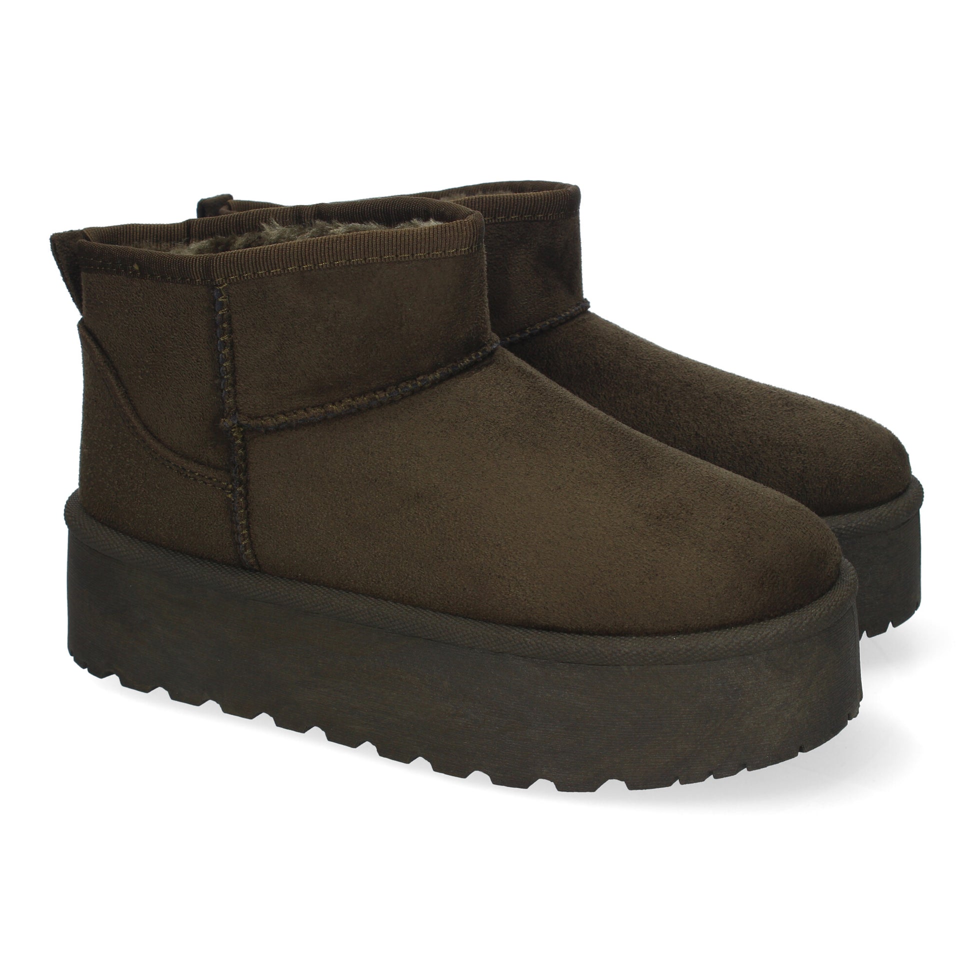 Botín plano australiano verde de mujer, plataforma, forrado de pelo, punta redonda.