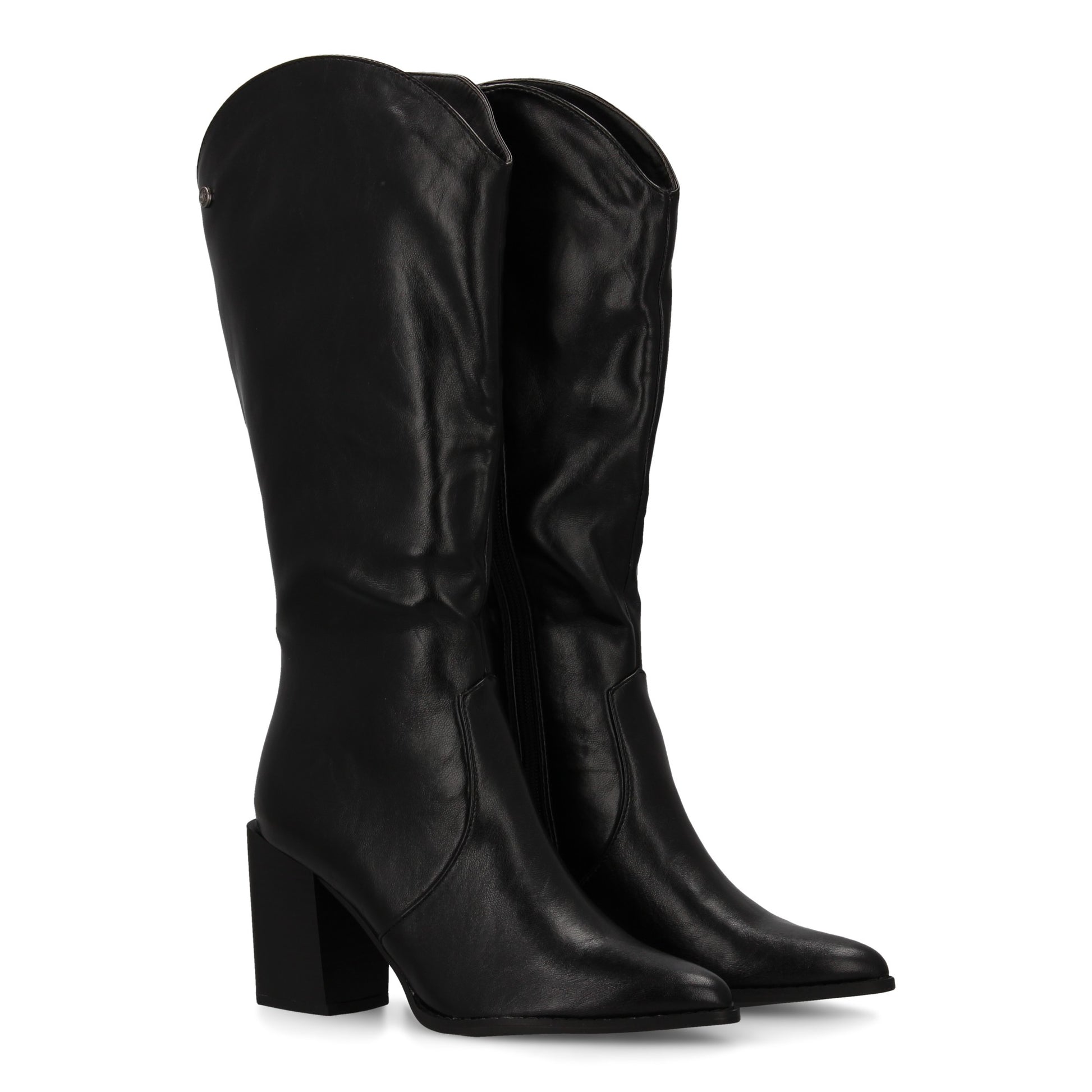 Bota negra de tacón para mujer, diseño moderno, punta fina y cierre de cremallera, ideal otoño invierno.