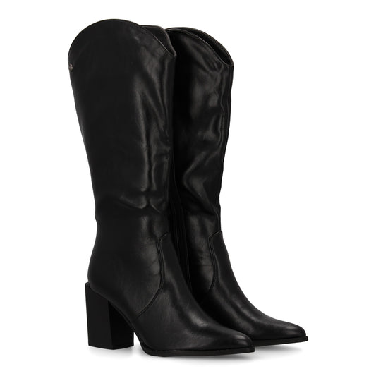 Bota negra de tacón para mujer, diseño moderno, punta fina y cierre de cremallera, ideal otoño invierno.