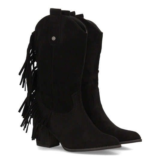 Bota cowboy negra de media caña con flecos laterales, tacón ancho y cremallera, ideal para otoño e invierno.