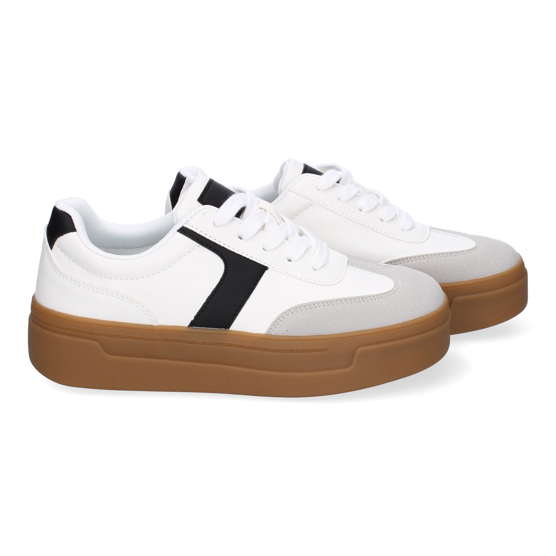 Zapatillas deportivas blancas planas