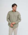 Camisa estilo polera verde de algodón para hombre