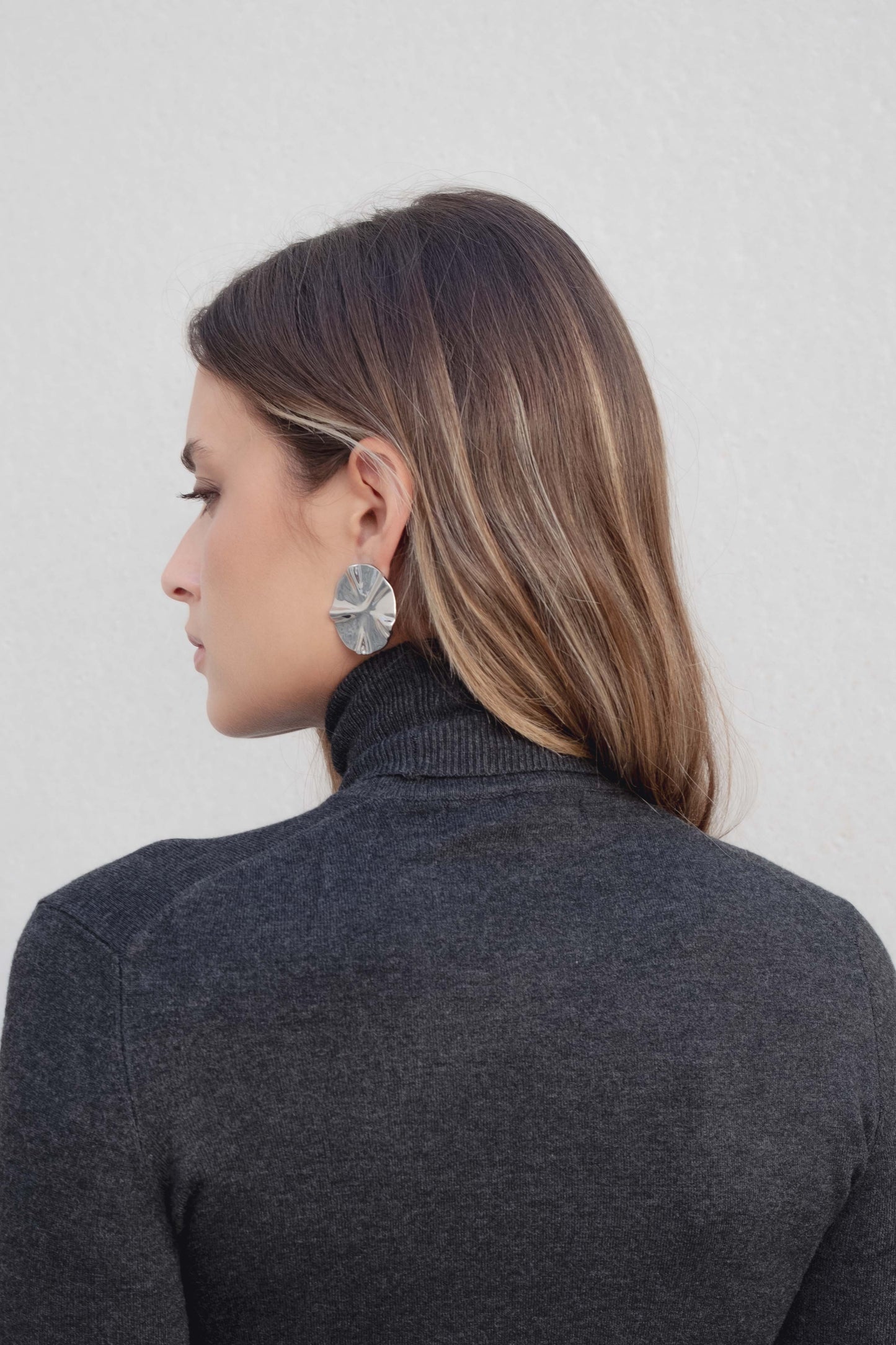 Jersey punto gris melange cuello subido mujer