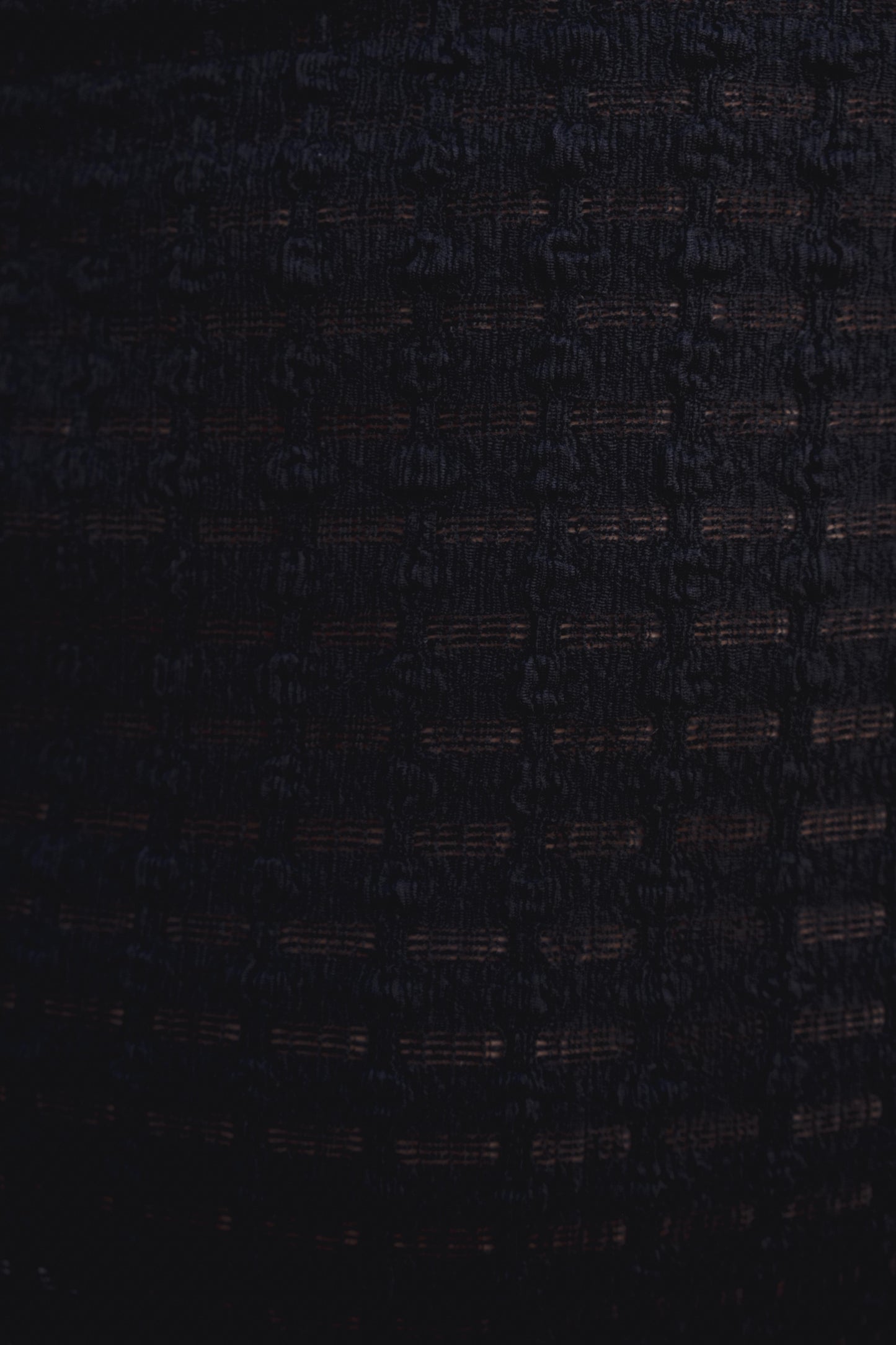 Vestido midi negro punto calado asimétrico