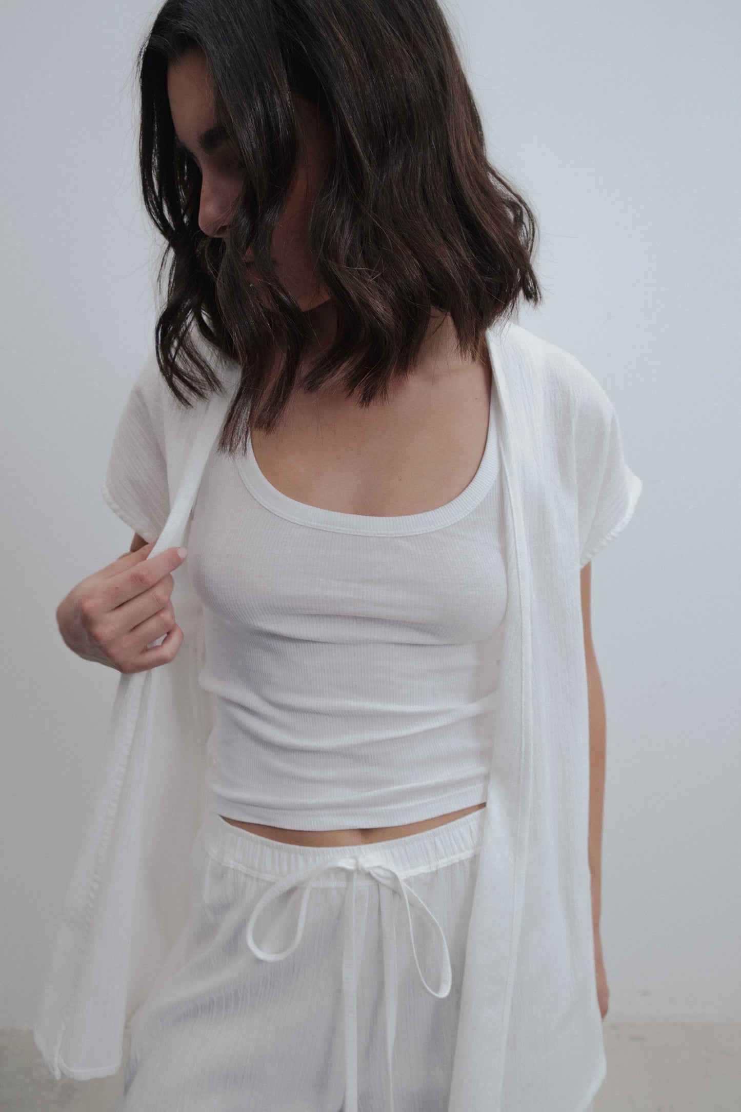 Pantalón fluido de algodón con aberturas laterales para mujer