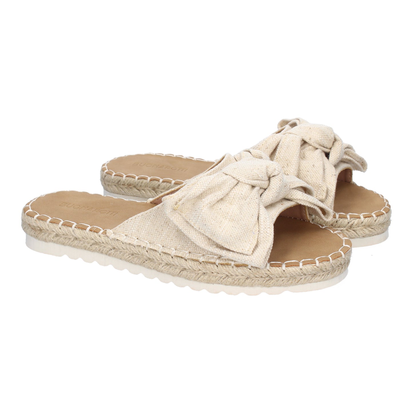Sandalia plana beige de mujer con lazo en la pala.