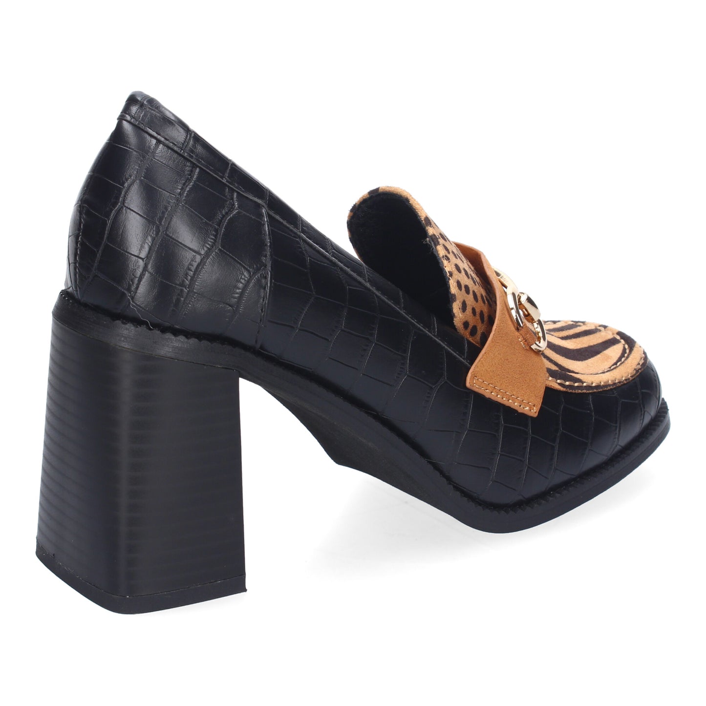 Mocasín de Tacón Camel con Detalle Metálico