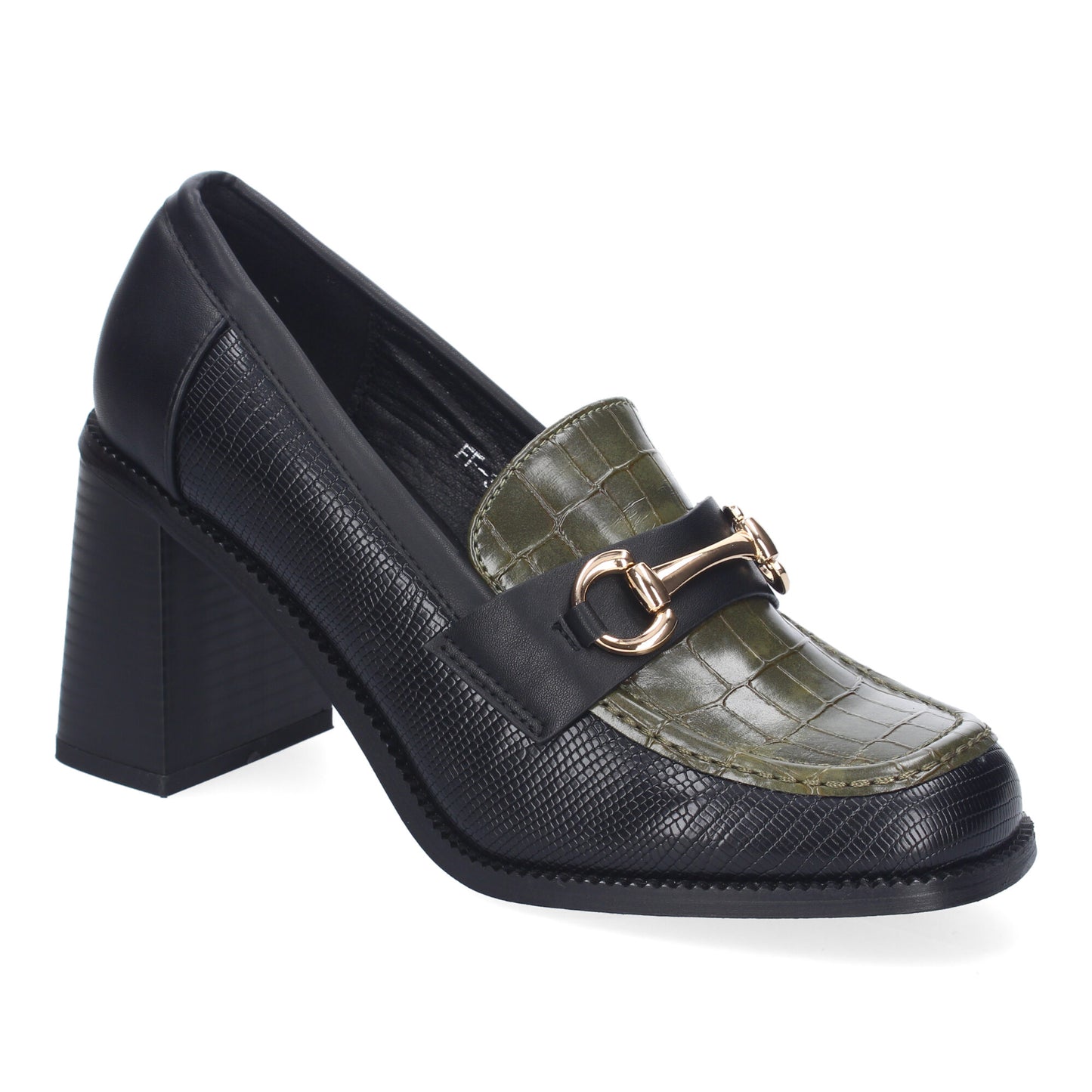 Mocasín de Tacón Verde con Detalle Metálico