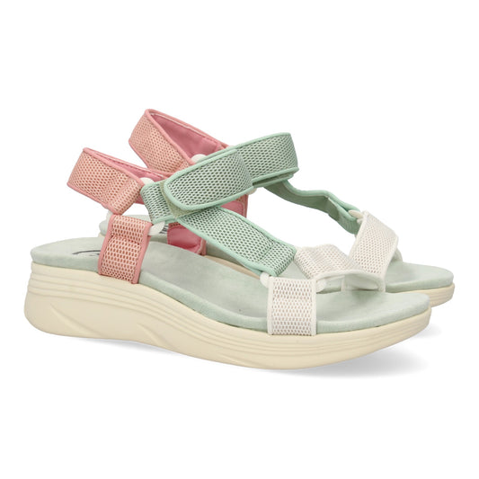 Sandalia plana para mujer en color verde, cómoda, elegante, con cierre de velcro y tiras cruzadas.
