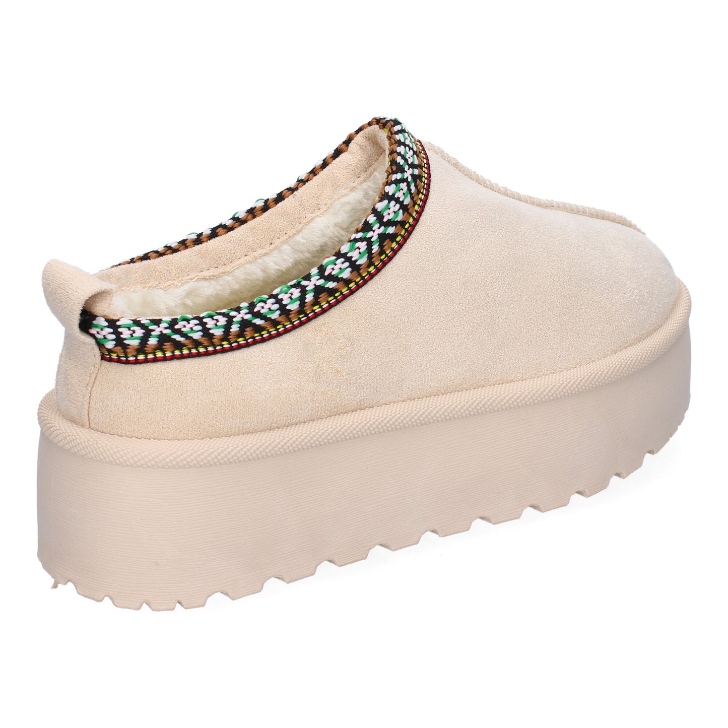 Zapatillas de plataforma de mujer en color beige, bordadas y forradas de pelo cálido.