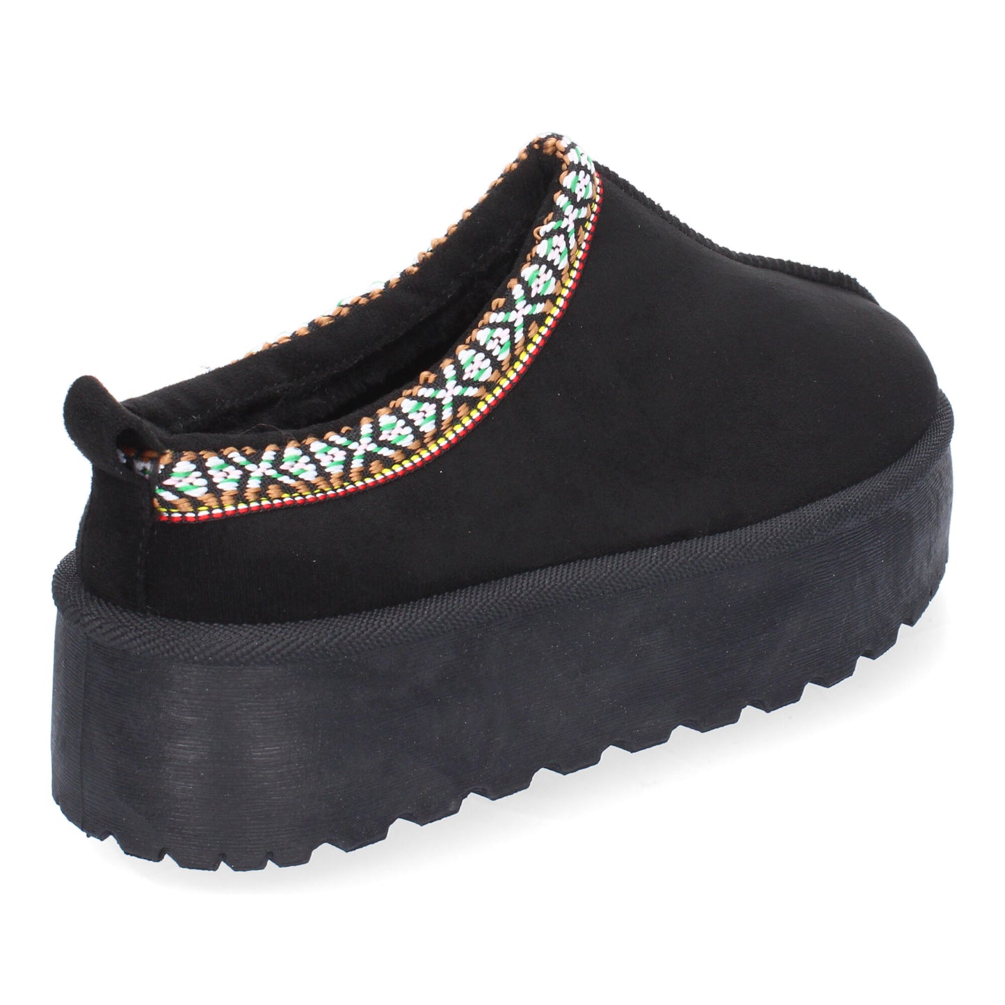 Zapatillas de plataforma de mujer en color negro, bordadas y forradas de pelo cálido.