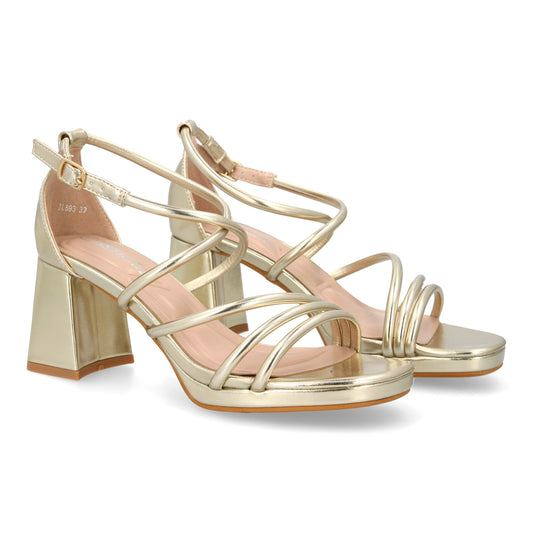 Sandalia de tacón color oro para mujer con tiras finas, plataforma y tacón ancho, cierre de hebilla.