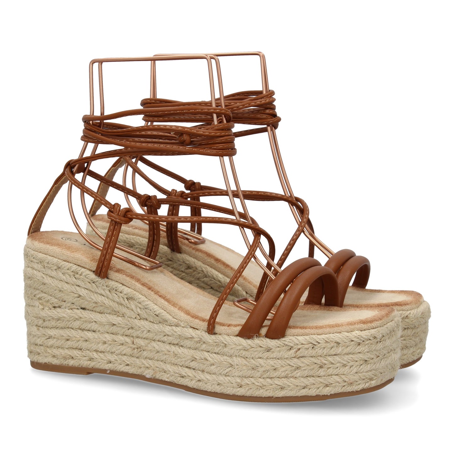 Sandalia de cuña de yute camel de mujer con tiras cruzadas y cierre de cordones al tobillo.
