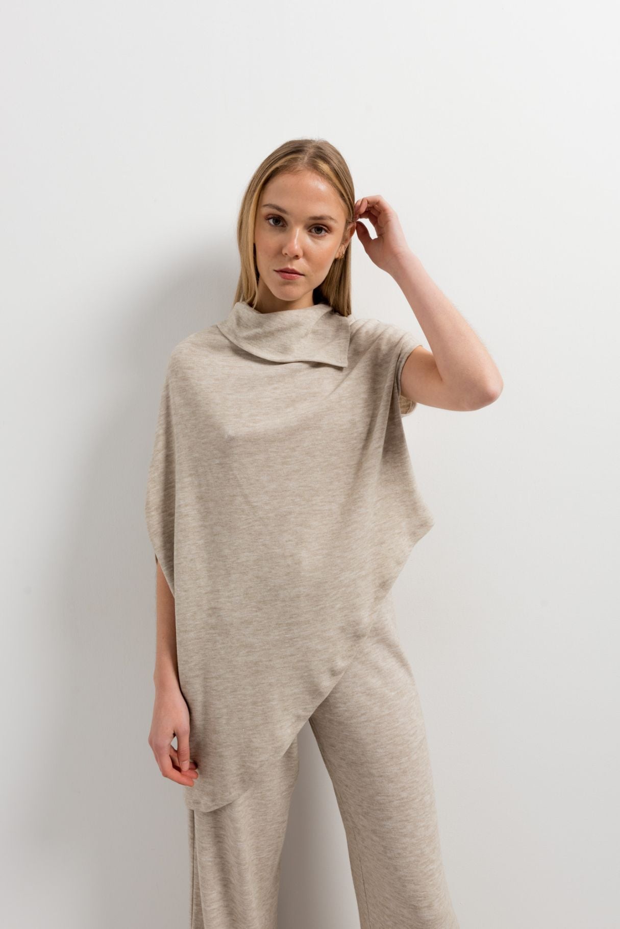 Elegante jersey efecto capa de manga corta temporada otoño 2024