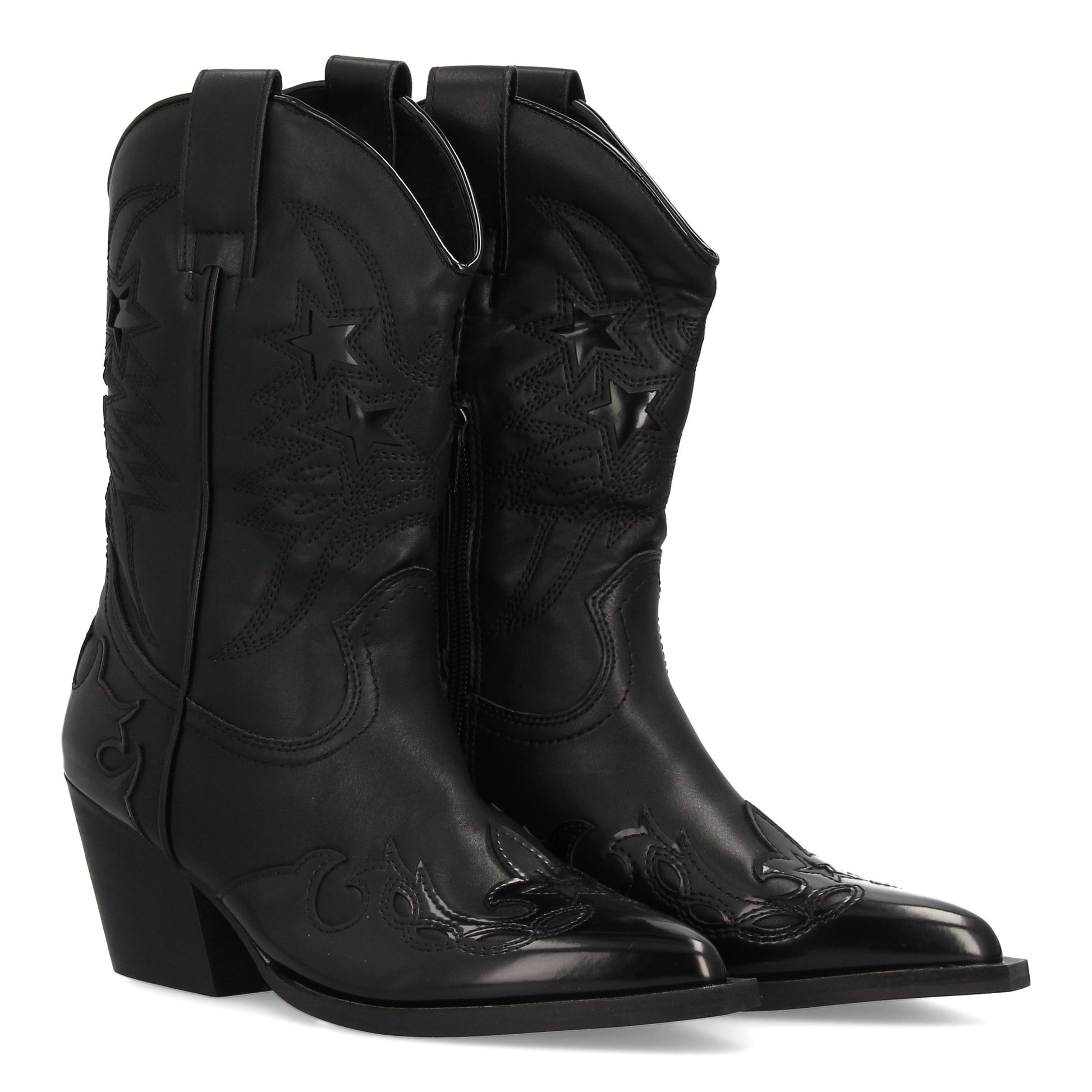 Bota cowboy negra con diseño de estrellas brillantes, punta fina y tacón ancho medio, con cierre de cremallera.