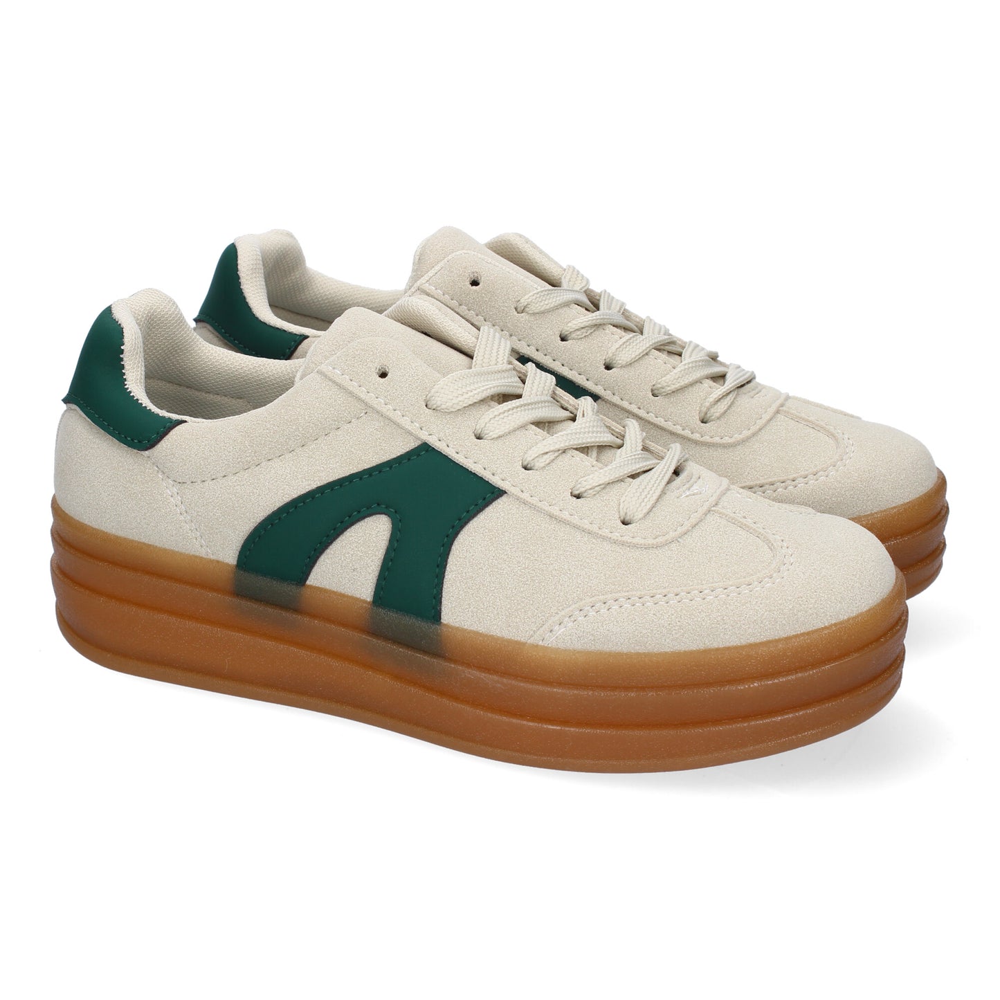 Zapatillas deportivas planas de mujer en color beige, cómodas para uso diario.