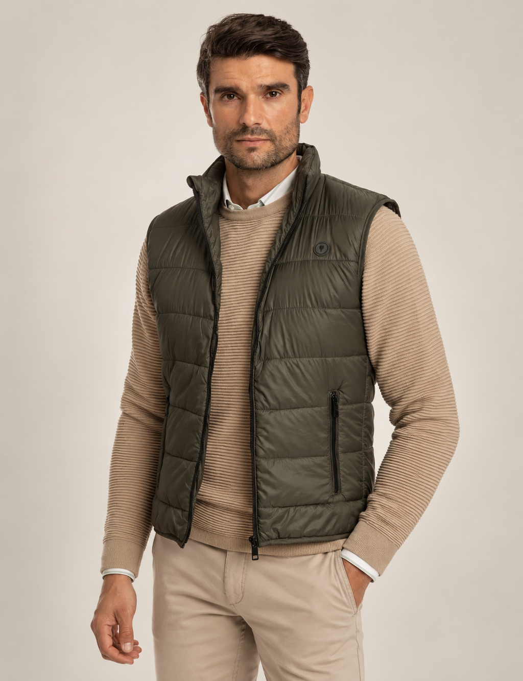 Chaleco Acolchado Verde con Cuello Alto para Hombre