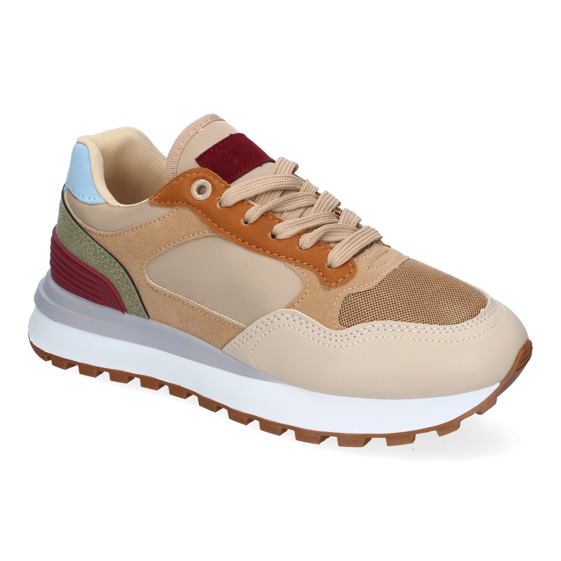 Zapatillas planas deportivas de mujer en color beige con puntera redonda y cordoneras.