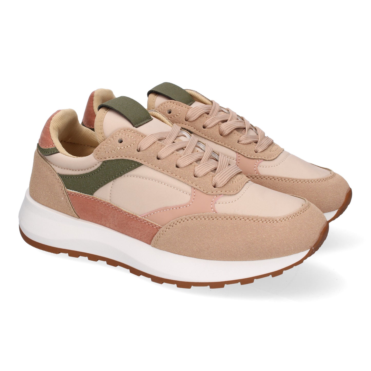 Zapatillas planas deportivas de mujer en color rosa con puntera redonda y cordoneras.
