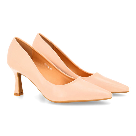Zapatos de salón de mujer color beige, estilo clásico con punta fina y tacón medio cómodo.