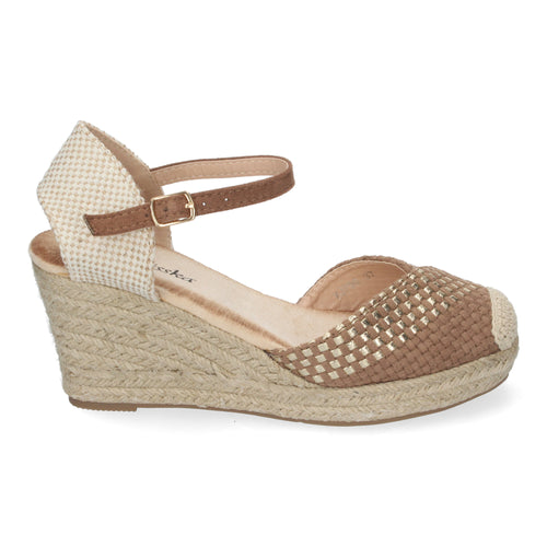 Alpargatas Kaki: Comodidad y Elegancia en Cada Paso